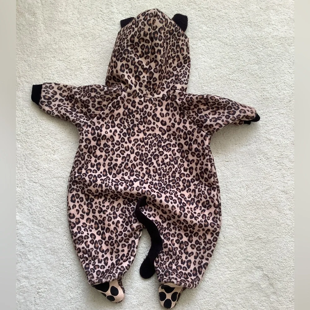 EUC Baby Leopard Cheetah Costume 0-3 Months One Piece Snap